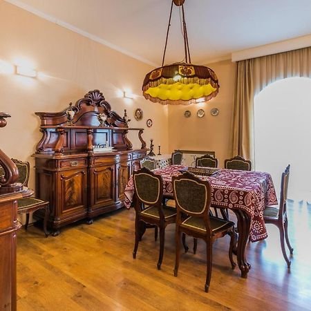 Apartment at 12 Baratashvili street Tbilisi Bagian luar foto